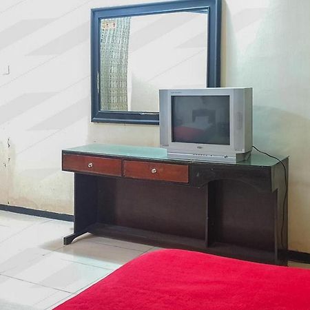 Hotel Lumajang Redpartner المظهر الخارجي الصورة