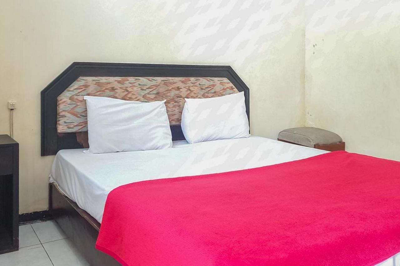 Hotel Lumajang Redpartner المظهر الخارجي الصورة